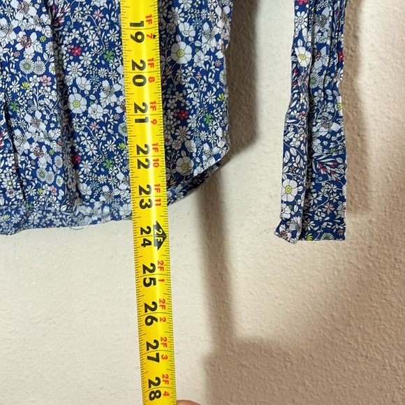 J. Crew Slim perfect button down shirt in Liberty® Summer Blooms blue white sz 4 - Picture 4 of 9
